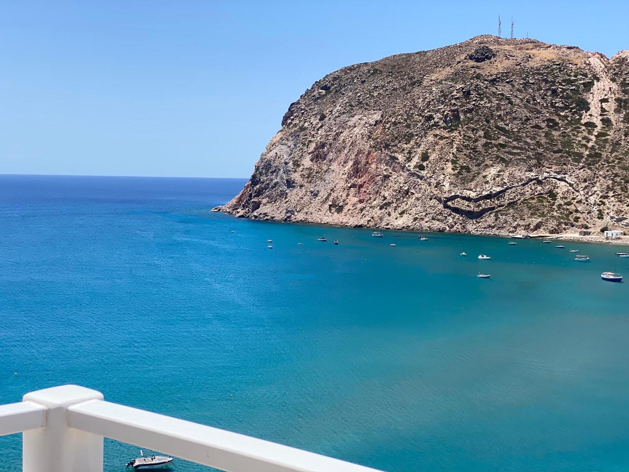 Agia Kyriaki Agia Kiriaki Beach (Milos)